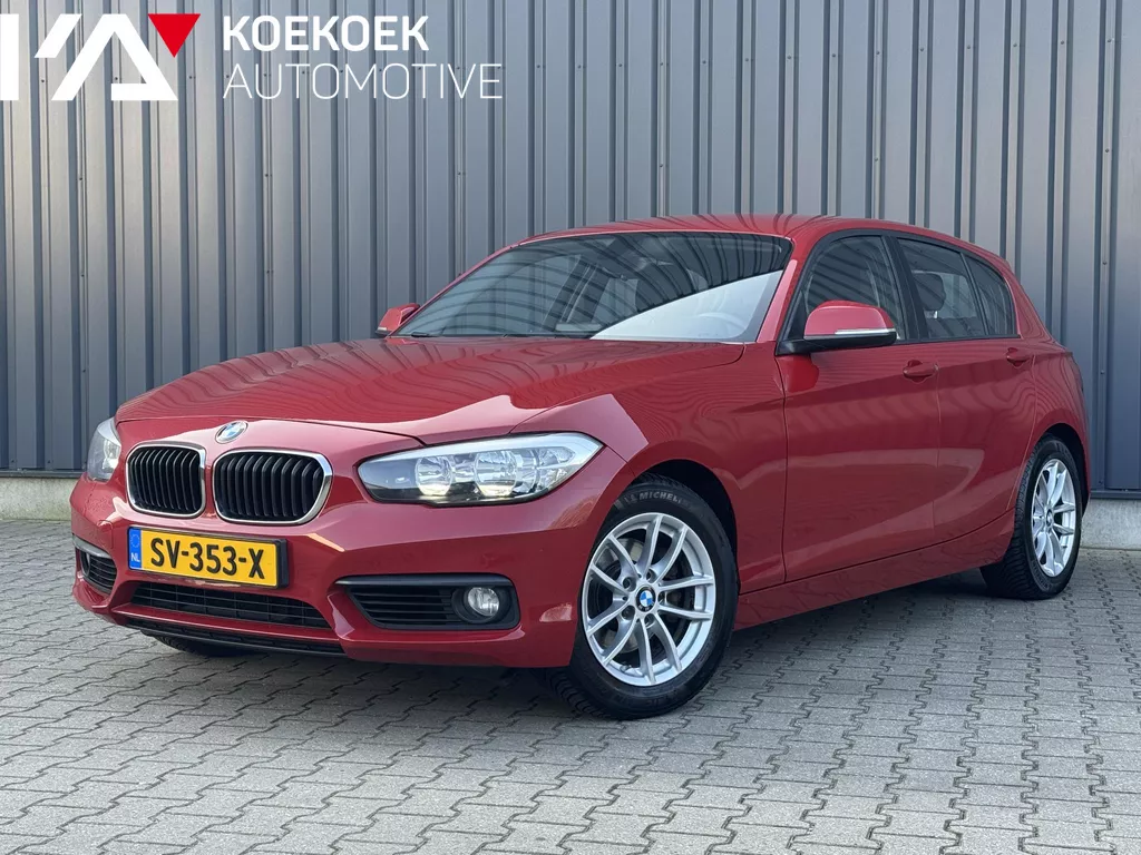 BMW 1-serie 120i 184 pk Sport line Lederen bekleding