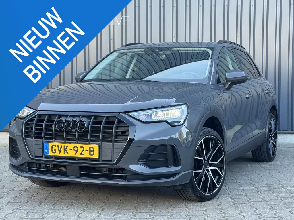 Audi Q3 45 TFSI e S edition PANO 19 INCH LMV TREKHAAK