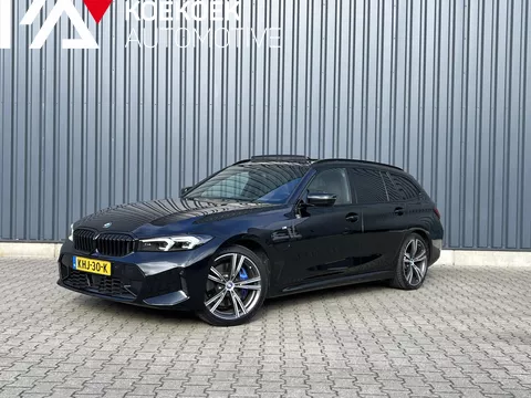 BMW 330e M-Sport HEADUP/ADAPTIVECRUISE/PANO/LEER