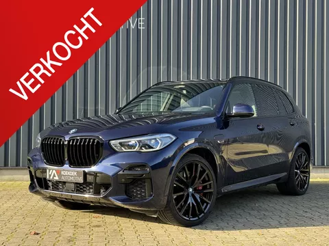 BMW X5 xDrive45e High Executive | Sky lounge | B&amp;W | Stoel ventilatie  en verwarming