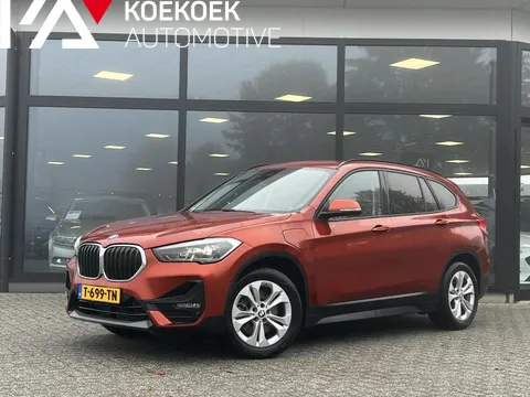 BMW X1 xDrive25e High Executive TREKHAAK/CAMERA/HARMANKARDON